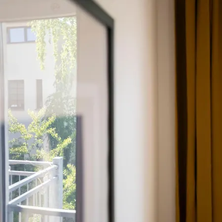 Apartment Ruhig Und Zentral Mit Balkon