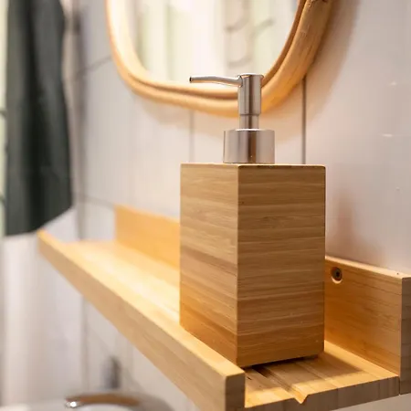 Ruhig Und Zentral Mit Balkon