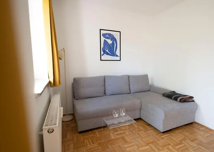 Ruhig Und Zentral Mit Balkon * Chemnitz